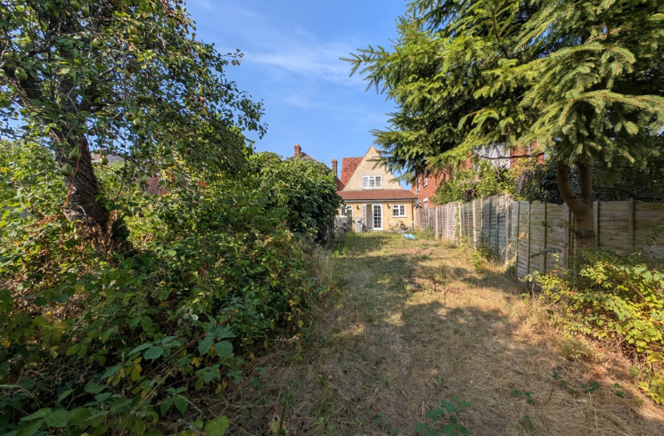 Property photo 2 of 12