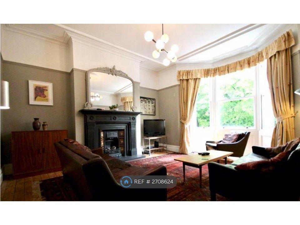 Property photo 2 of 9 Living Room 1