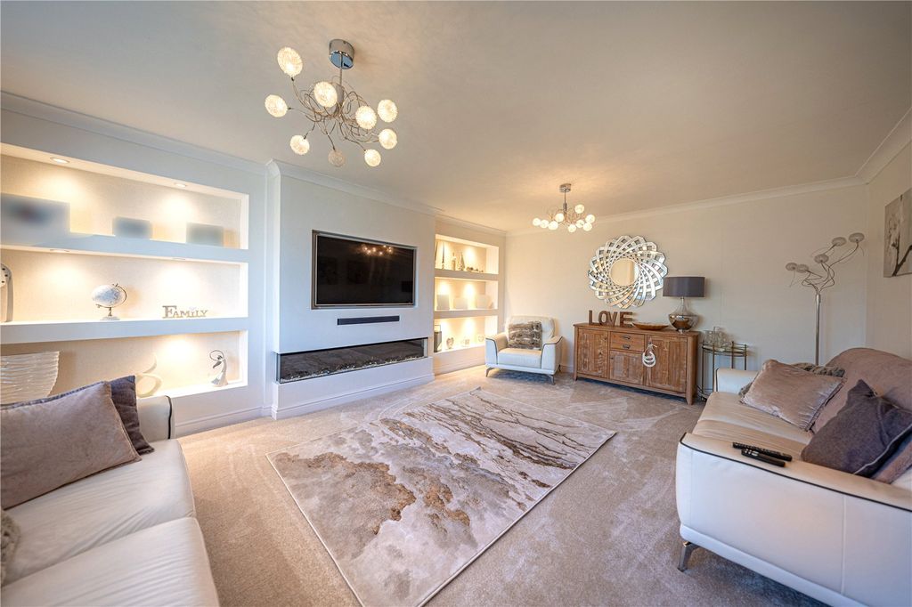 Additional image 14 of 4 bed detached house for saleCarnoustie, Tamworth, Staffordshire B77