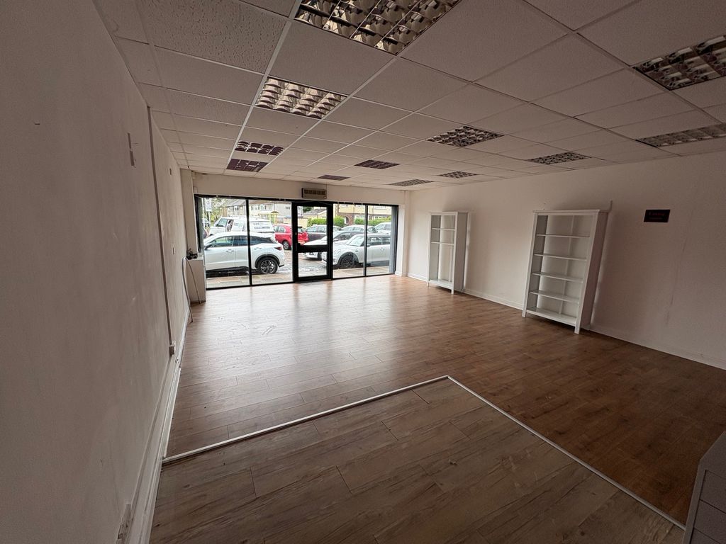 Property photo 2 of 3