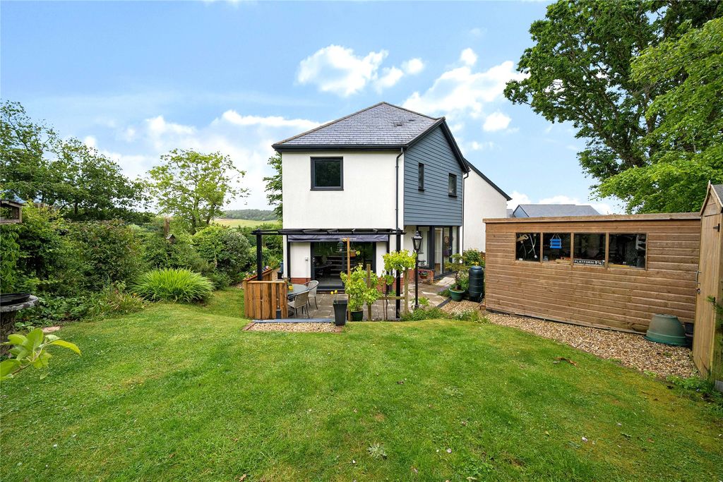 Property photo 1 of 21 Main Elevation