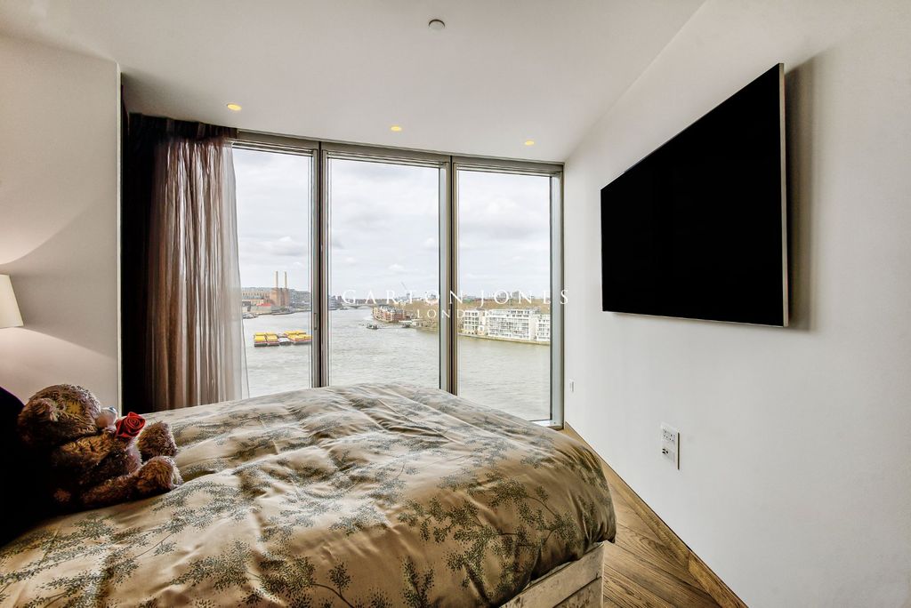 Additional image 12 of 2 bed flat to rentTower Building, 1 St Georges Wharf, London SW8