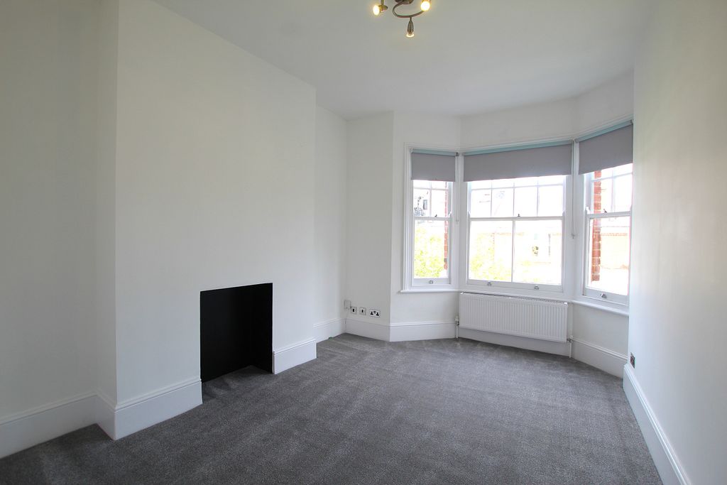 Property photo 3 of 9 3.Jpg