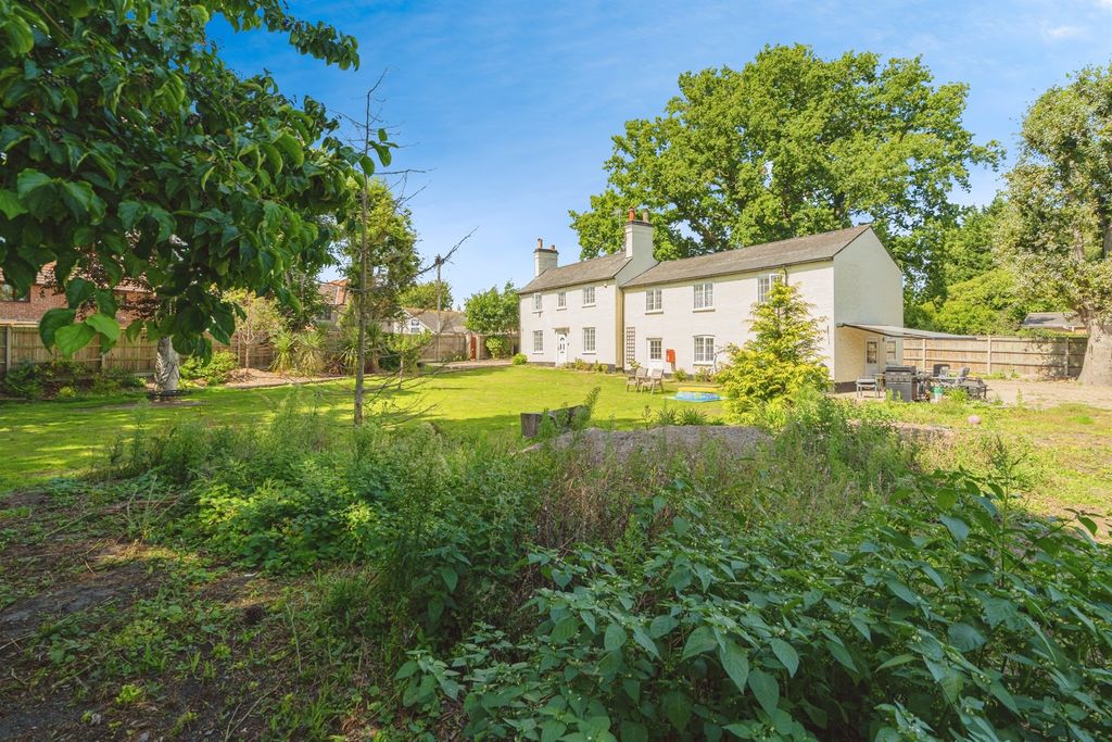 Property photo 3 of 17