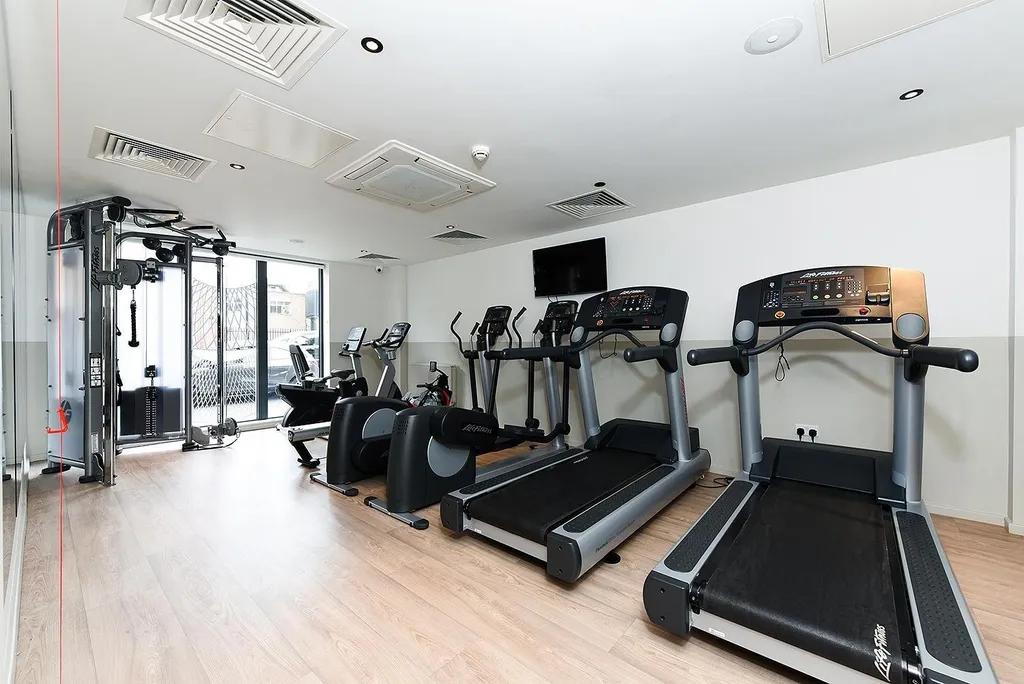 Apartment in Sheffield, South Yorkshire - View 3