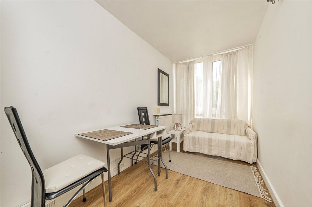 Property photo 2 of 13 Picture No. 02