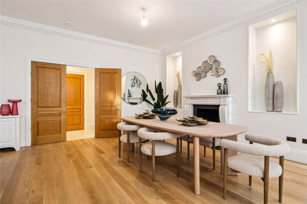 Property photo 2 of 18 Picture No. 17