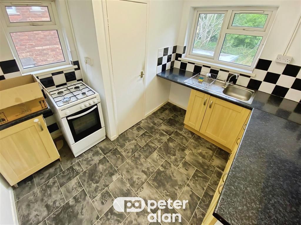 Property photo 3 of 6 Living Room