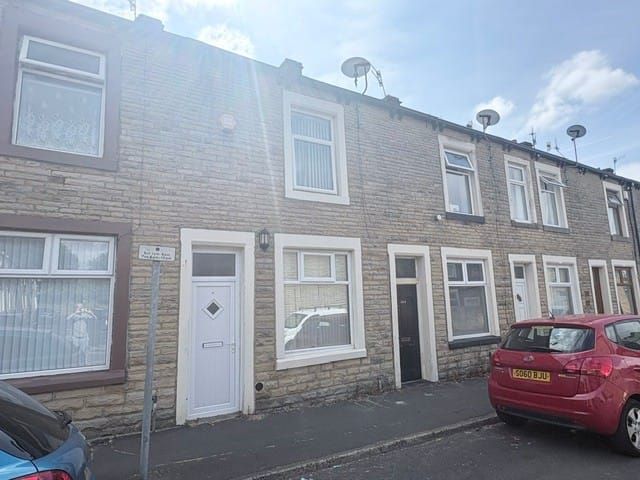 Property photo 1 of 7