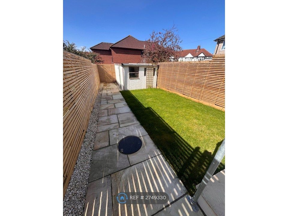 Property photo 2 of 11