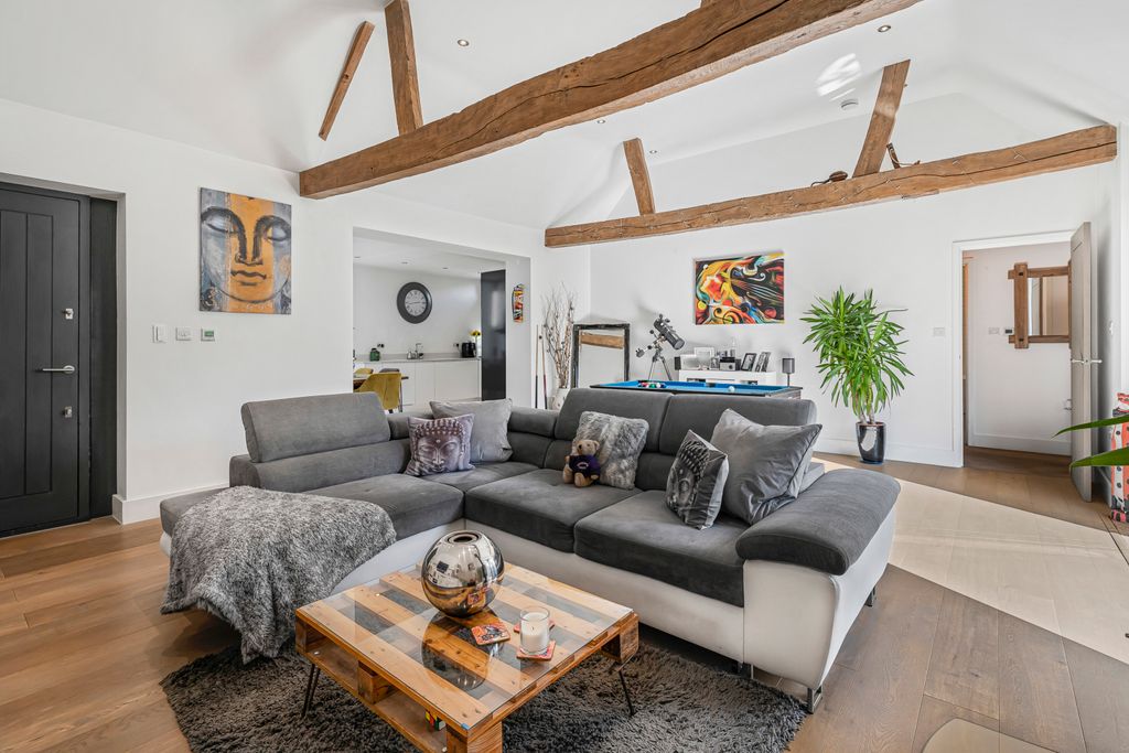 Property photo 2 of 26 Living Room