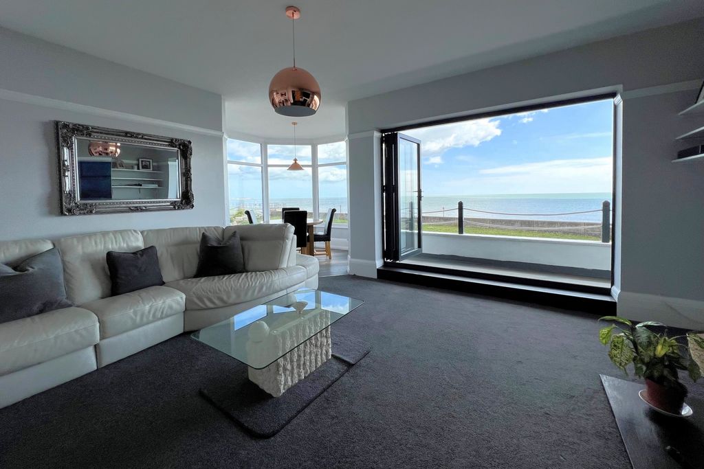 Property photo 3 of 13 Photo 3