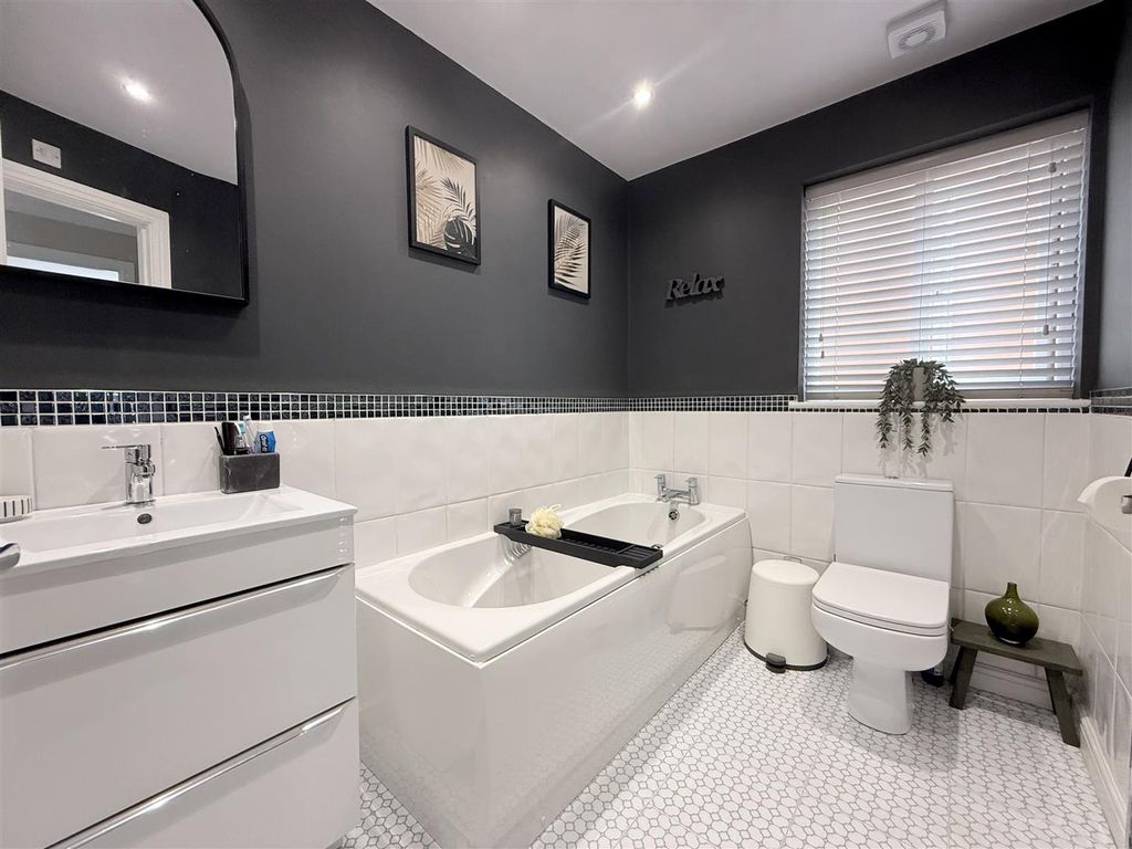 Property photo 3 of 30 Fullsizerender.Jpeg