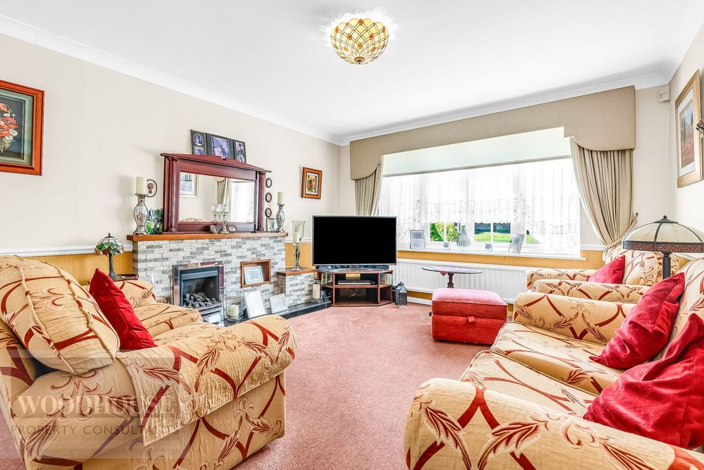 Property photo 2 of 22
