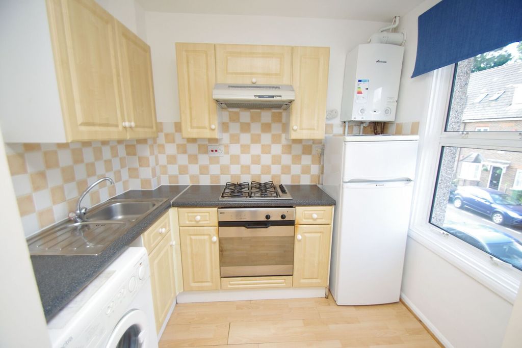 Property photo 1 of 6