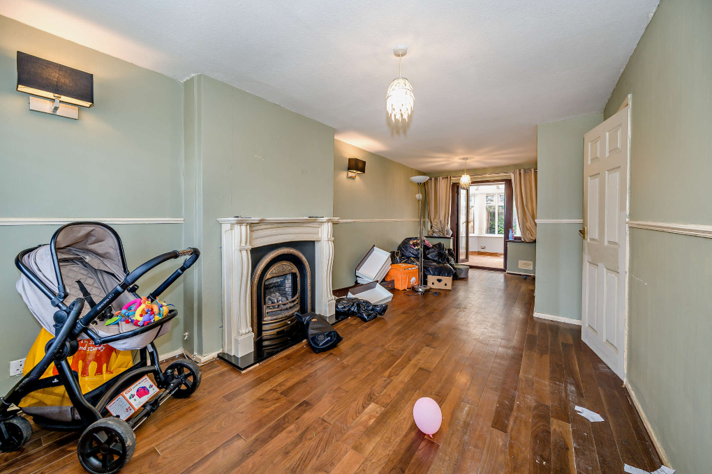 Property photo 2 of 9