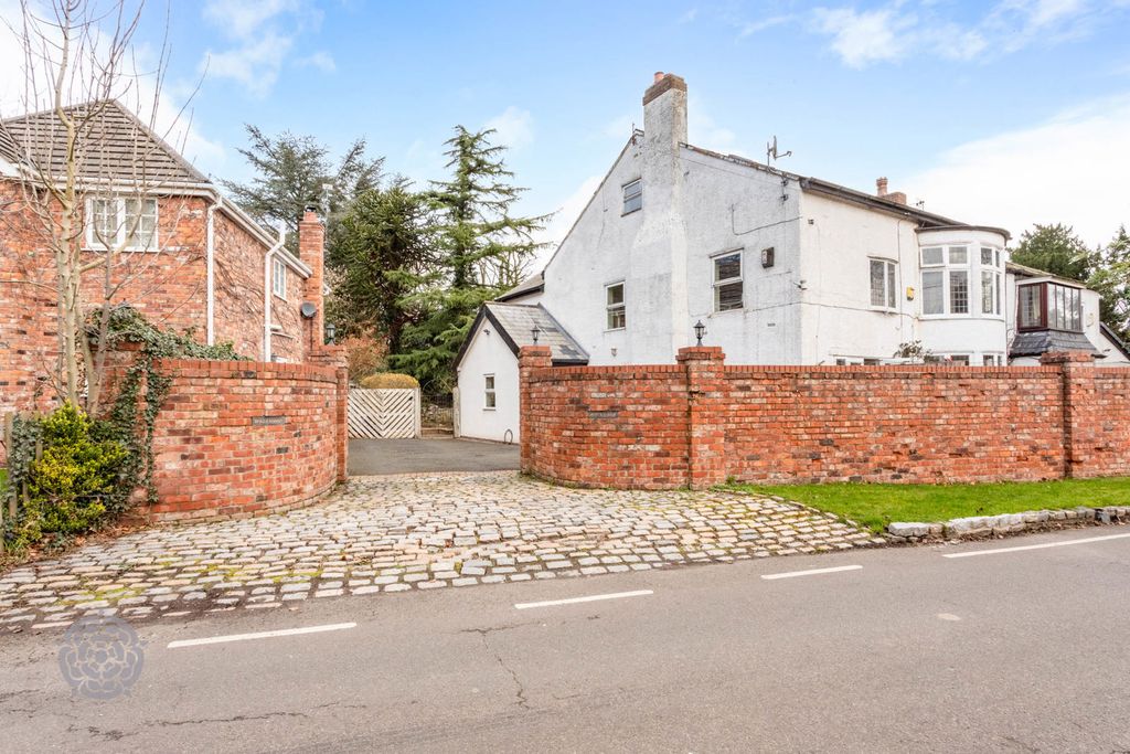 Property photo 1 of 36 Photograph