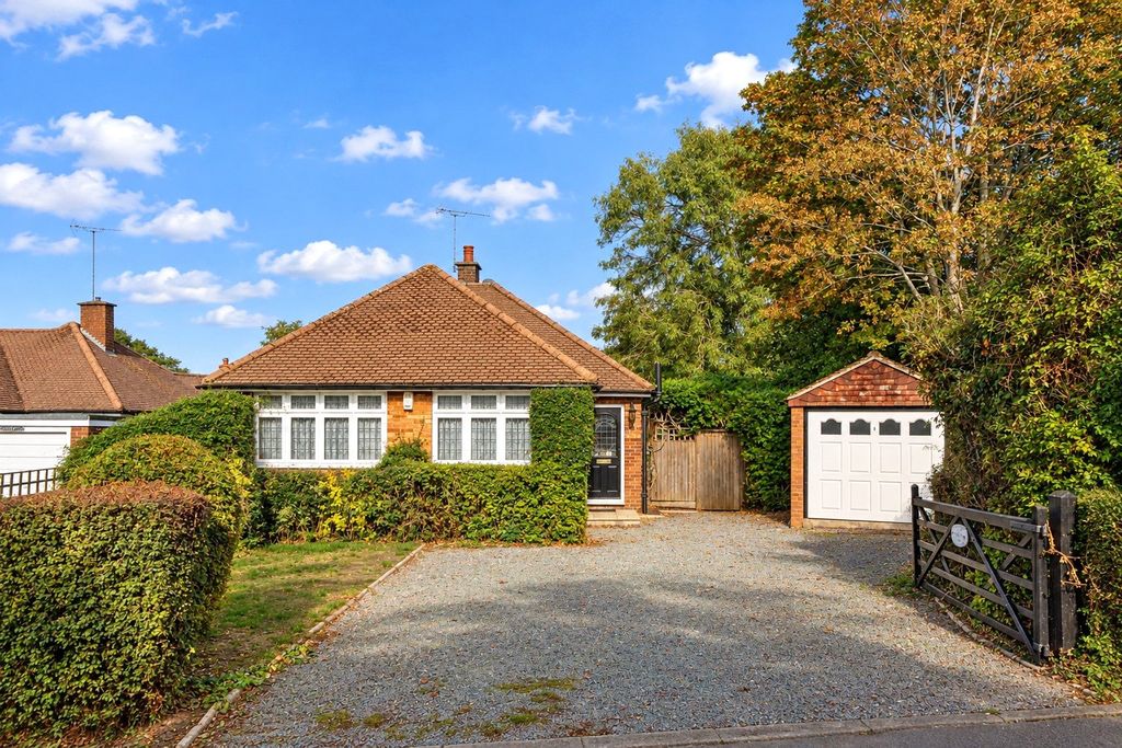 Property photo 1 of 18 Front