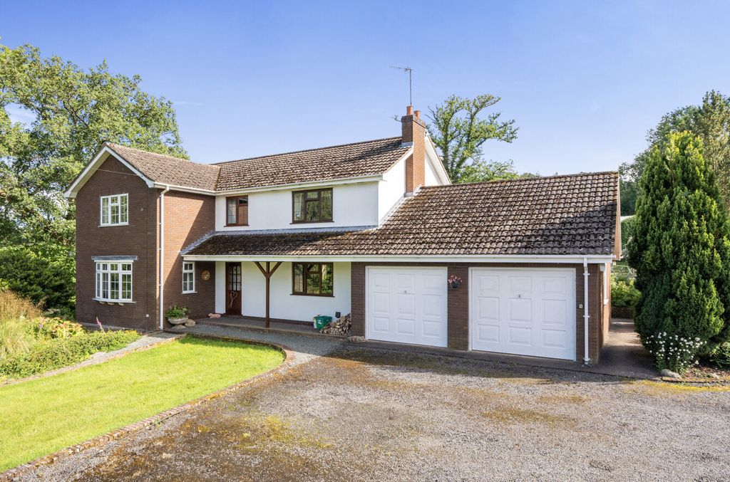 Property photo 3 of 40 1477299-1-6A2F097...