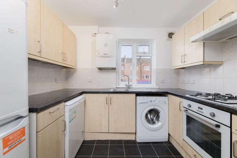 Property photo 2 of 10 Seven Sisters Roa...