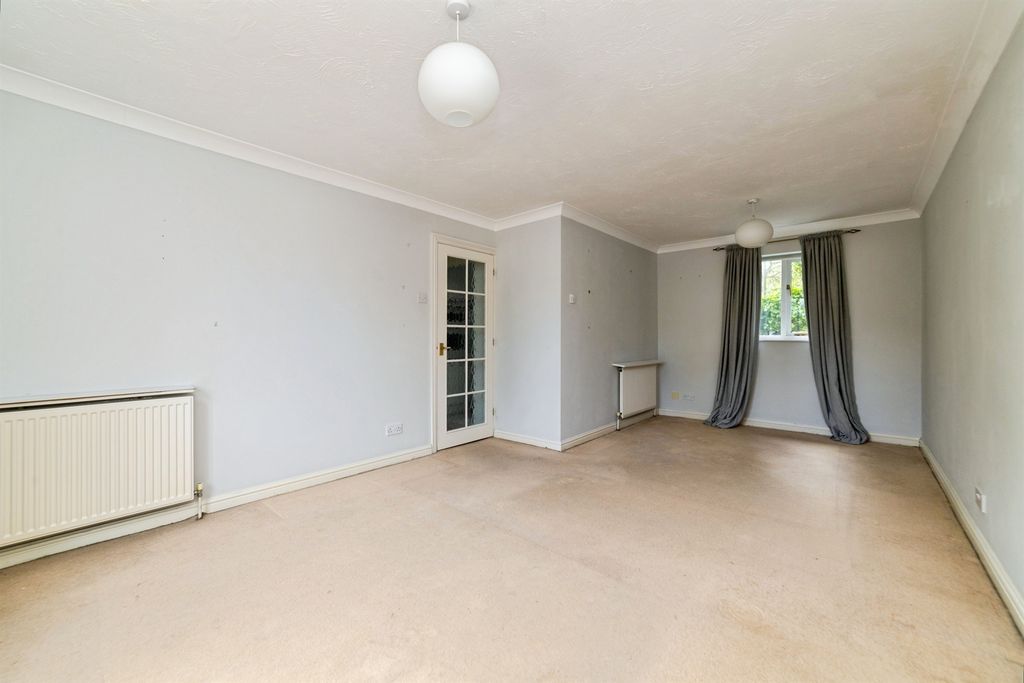 Additional image 4 of 2 bed flat for saleGillison Close, Letchworth Garden City SG6