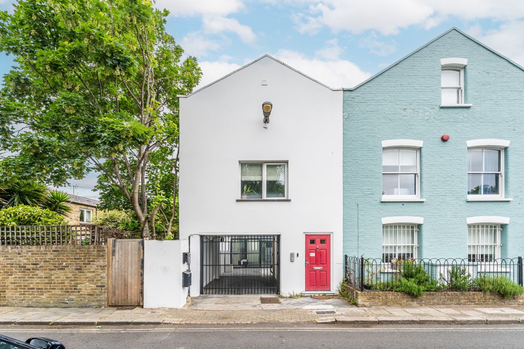 Property photo 1 of 19