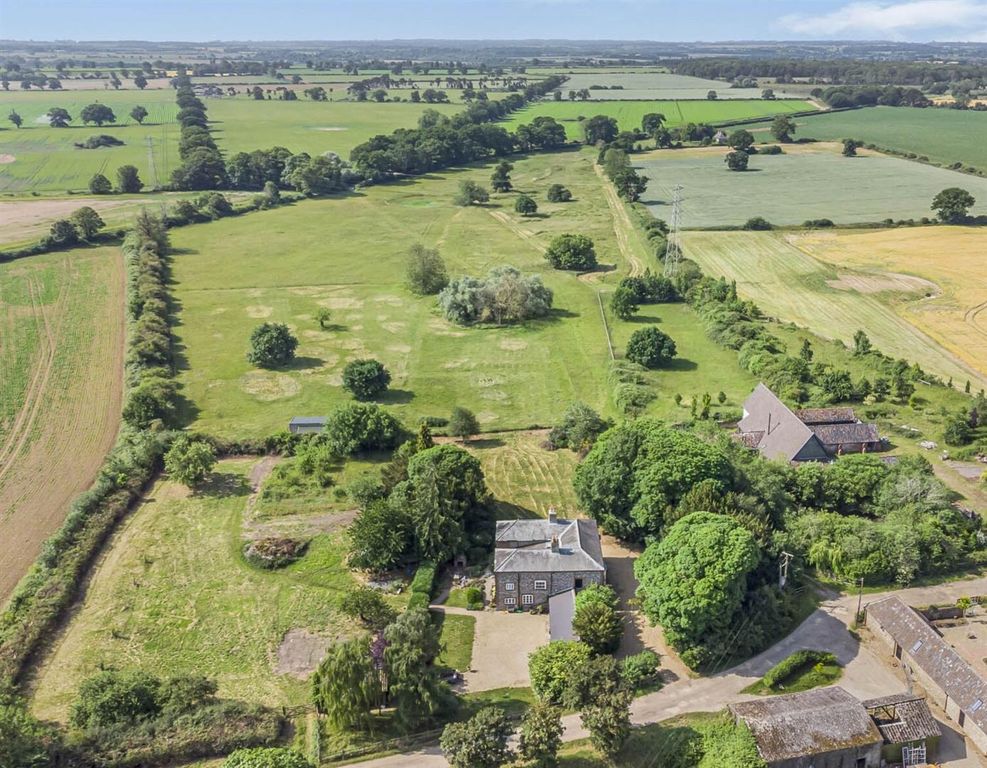 Property photo 2 of 28 52_55731-3.Jpg