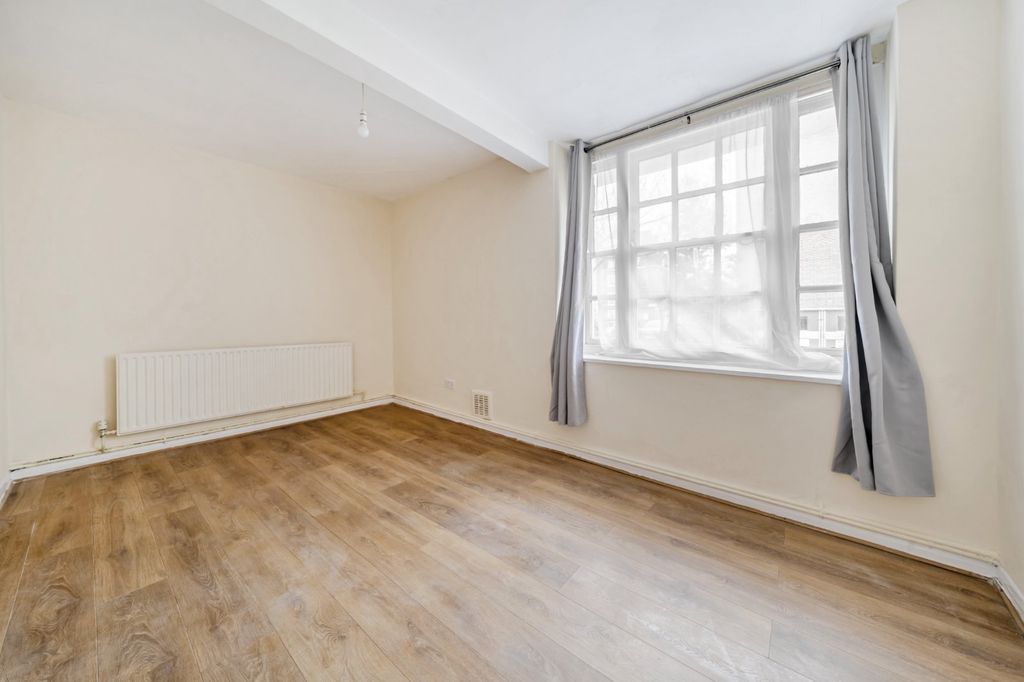 Property photo 2 of 8 Picture No. 06