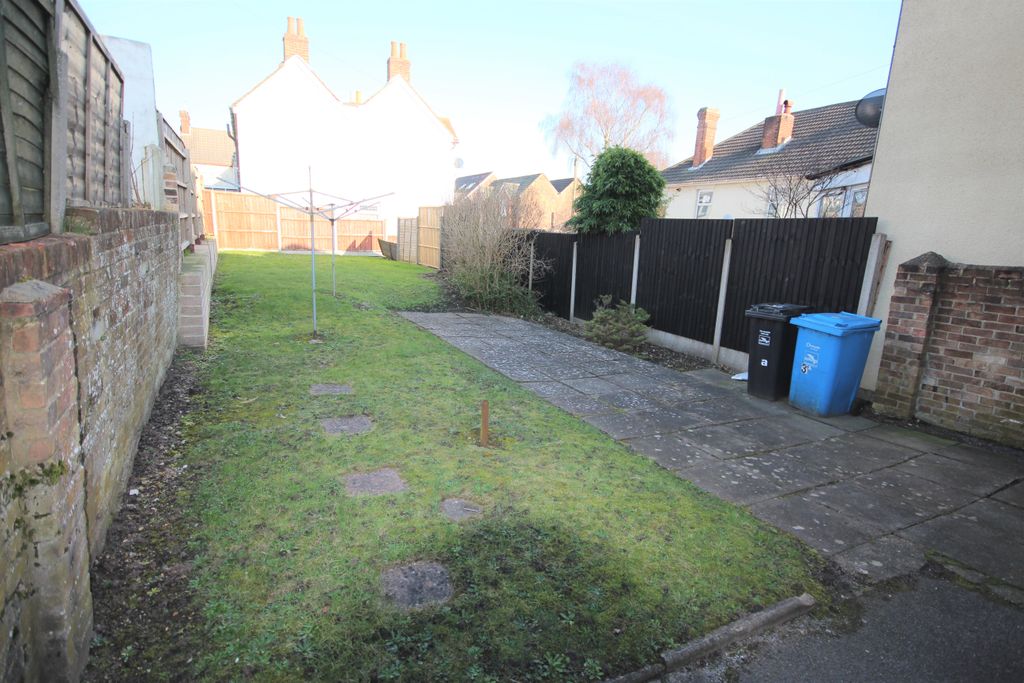 Property photo 3 of 6