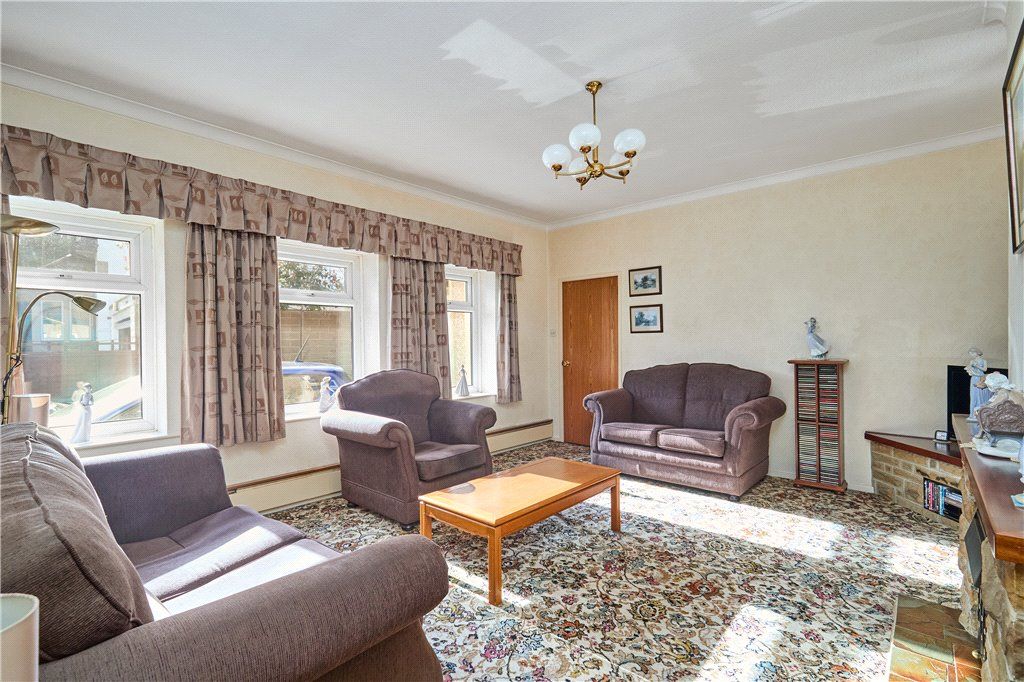 Property photo 3 of 30 Living Room
