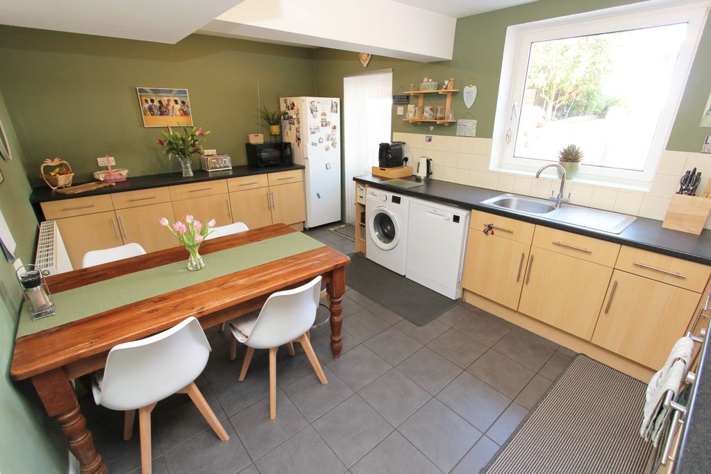 Property photo 2 of 21 Img_3622A