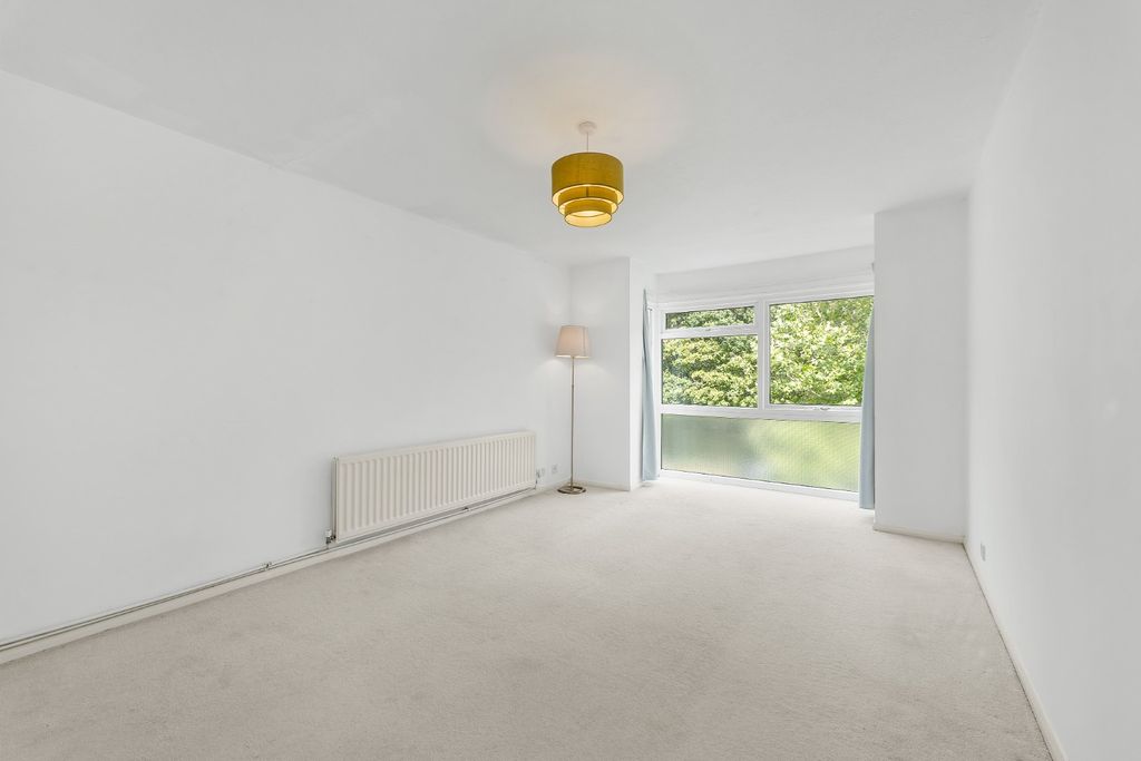 Property photo 3 of 12 2714265