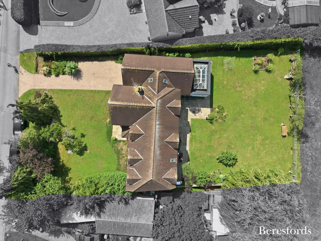 Property photo 2 of 34 Picture No. 74