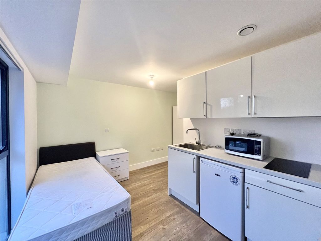 Property photo 1 of 17 Picture No. 03