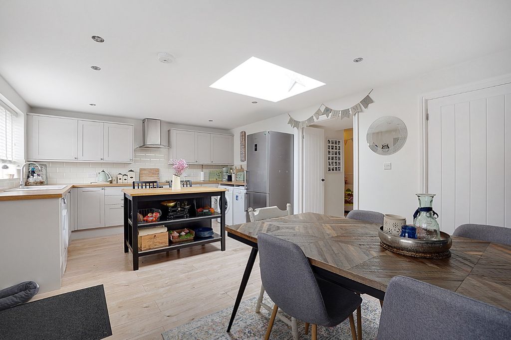 Property photo 2 of 16 3125106