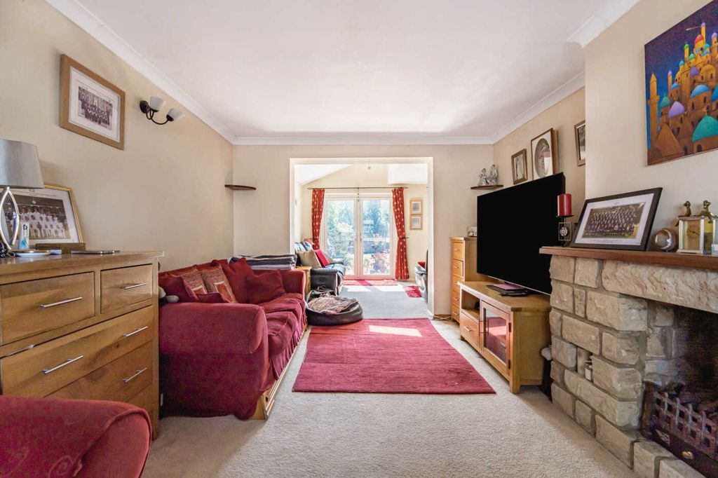 Property photo 3 of 14