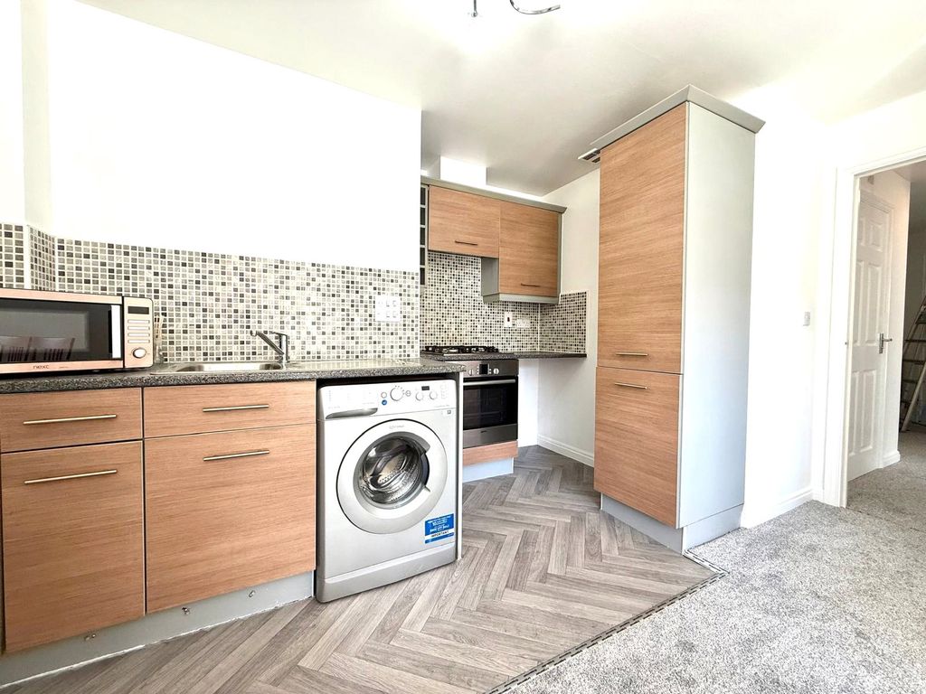 Property photo 2 of 7 Picture No. 16