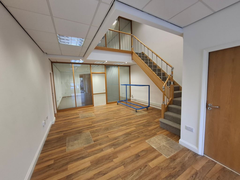 Property photo 2 of 4