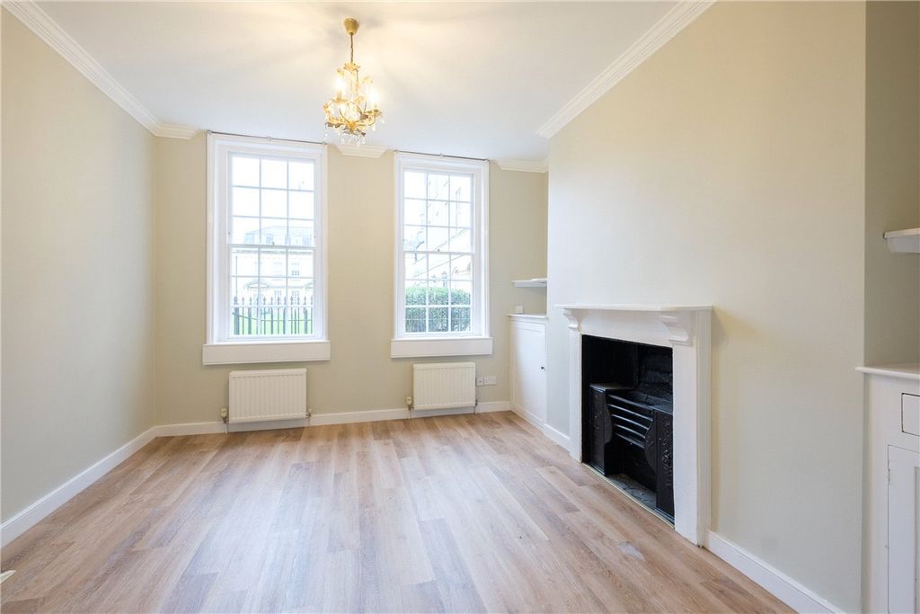 Property photo 3 of 14 Picture No. 05