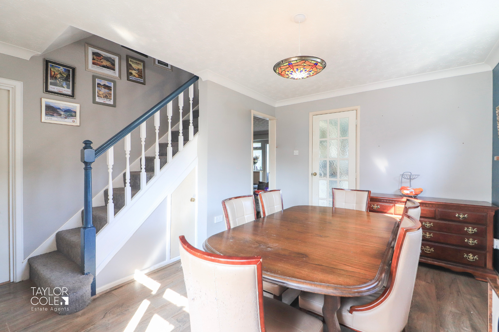 Property photo 3 of 24 4