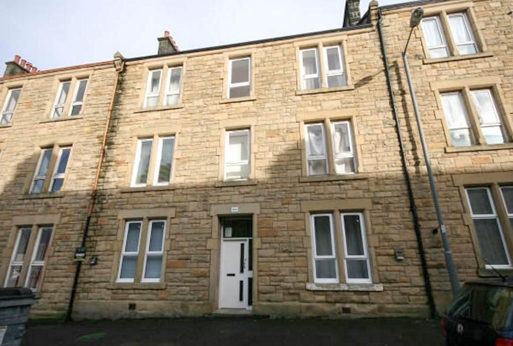 Property photo 1 of 5