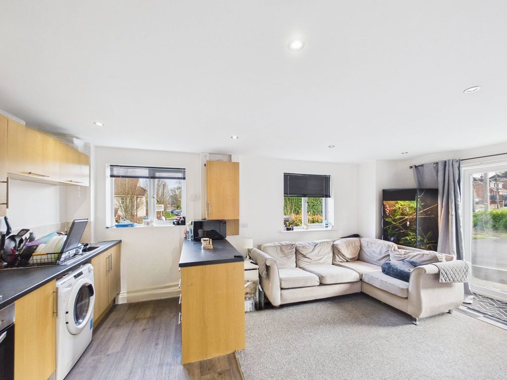 Property photo 2 of 8