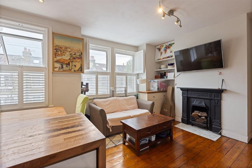 Property photo 2 of 8 Reception