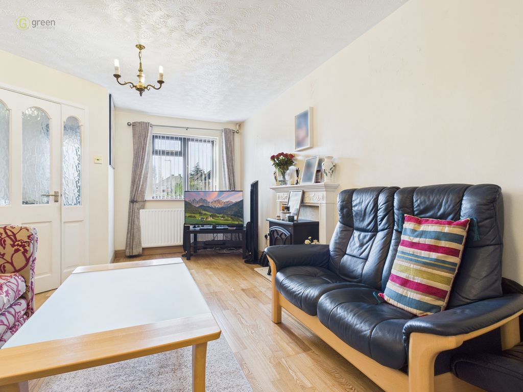 Property photo 2 of 36