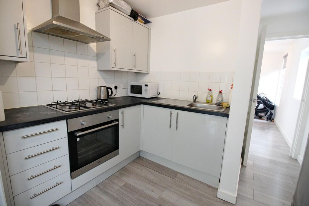 Property photo 2 of 7 Img_1497_Pe.Jpg