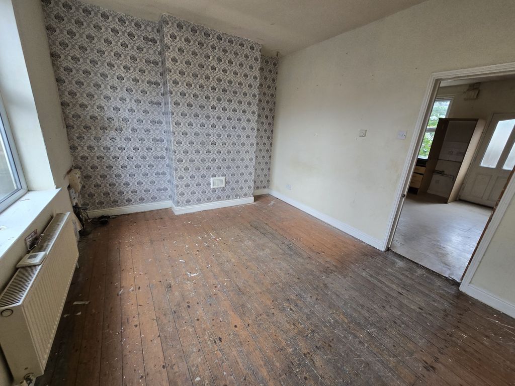 Property photo 3 of 14 20251003_134351.Jpg