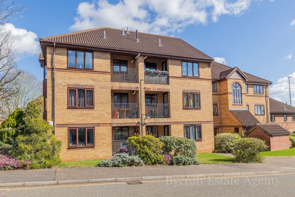 Property photo 1 of 11