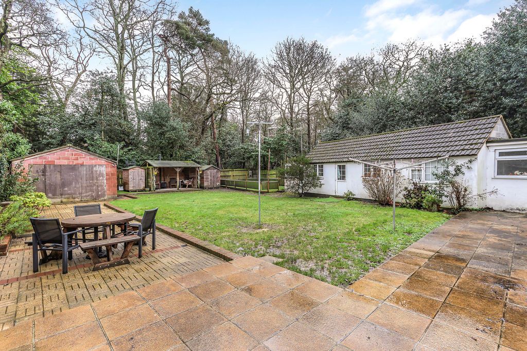 Property photo 1 of 20