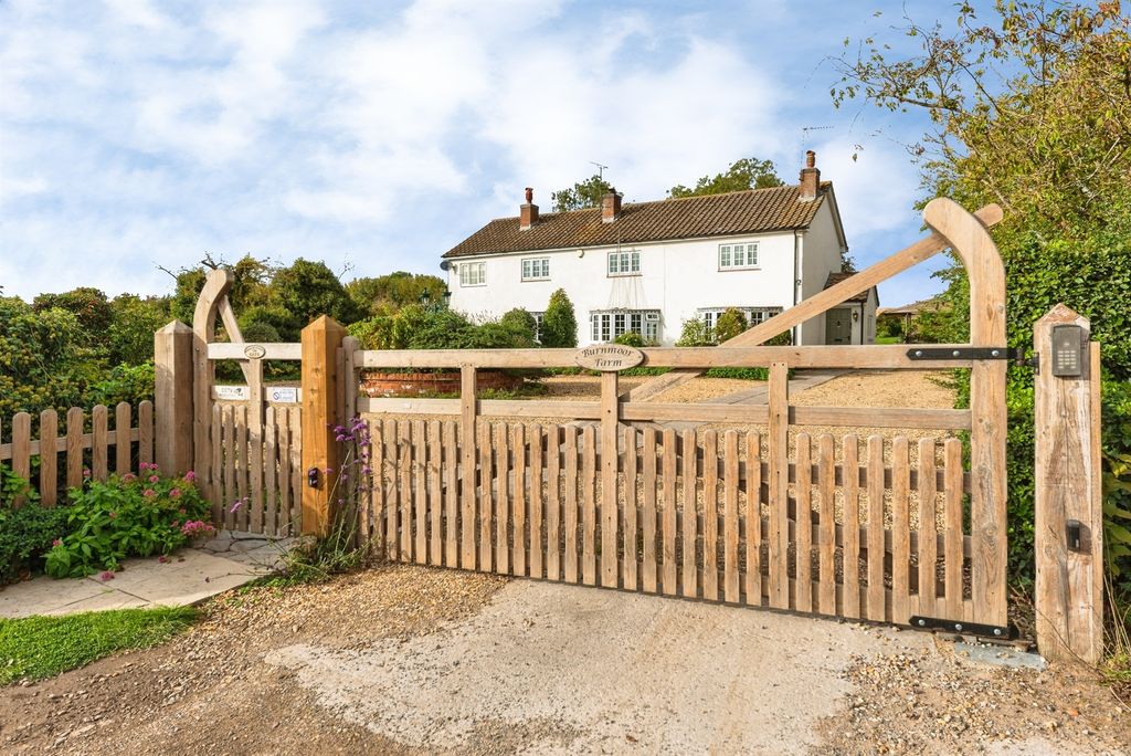 Property photo 1 of 33
