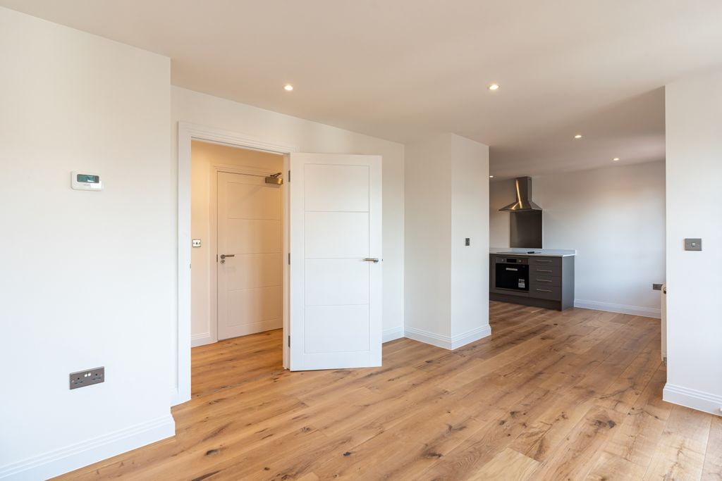 Property photo 3 of 9 Living Area